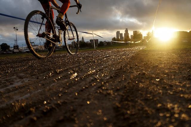 Cyclistes: 3 Bonnes raisons de vous mettre au Cyclo-Cross cet hiver!